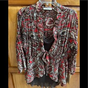 Woman’s 1X 2 piece top with tie front & matching camisole